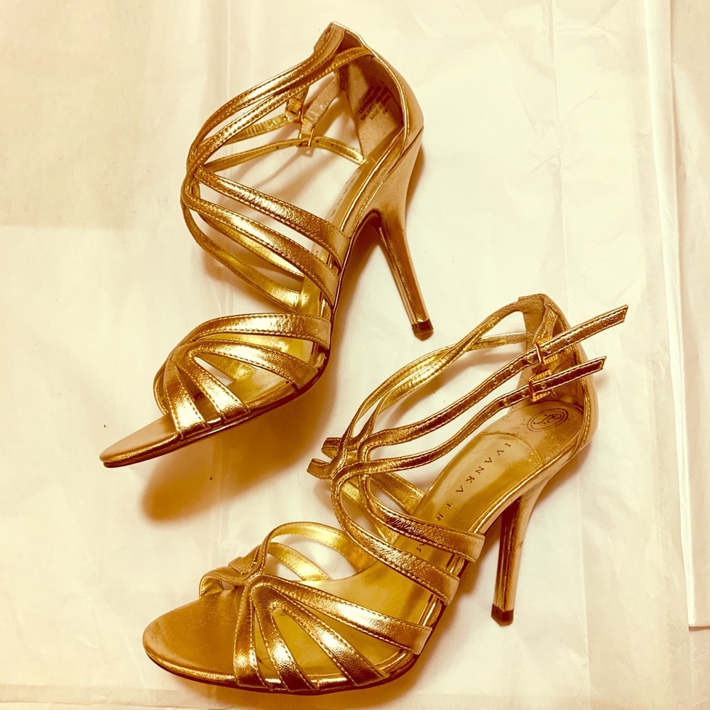 Ivanka Trump rare retired sexy gold strapped heels